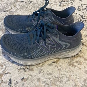 Size 10 new balance fresh foam 1080. Worn for less than 10 miles of running